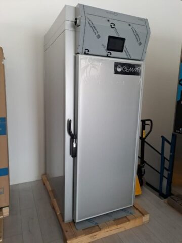 ART. 015 Cella fermalievitazione GEMM temp.-10°+35°C capacità un carrello 60×80 o due carrelli 60×40