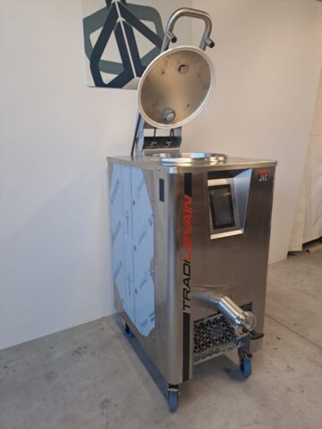 ART. 039 TRANDLEVAN JAC macchina per lievito liquido